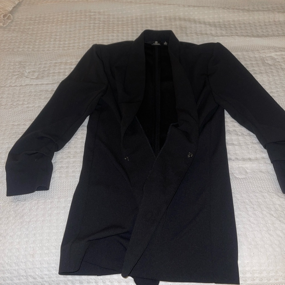 Versona Black Cardigan Sweater